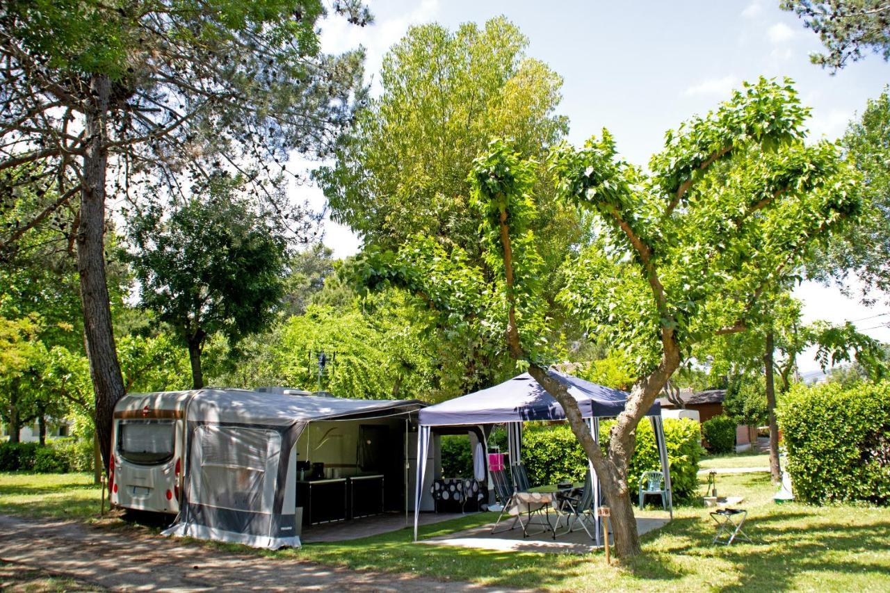 Camping Les Mimosas Hotel เปโกมาส ภายนอก รูปภาพ
